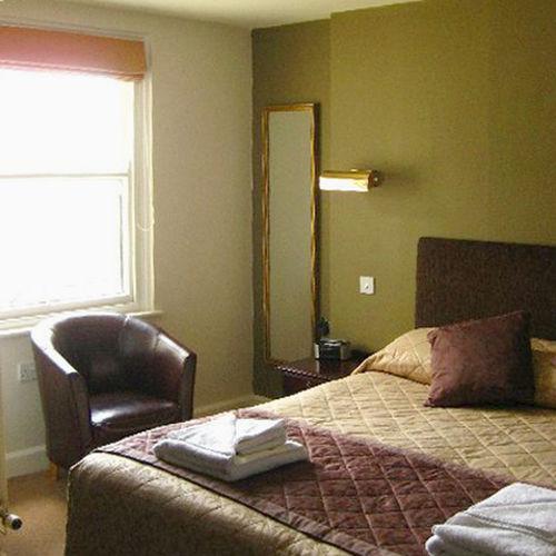 The Kings Head Hotel Ross-on-Wye ห้อง รูปภาพ