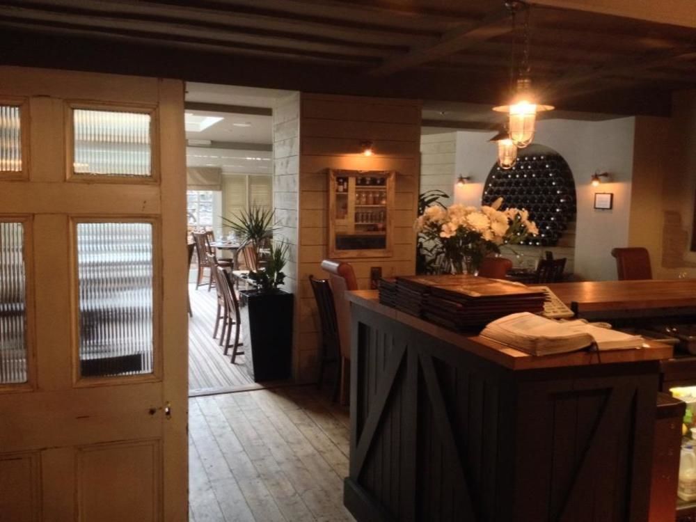 The Kings Head Hotel Ross-on-Wye ภายนอก รูปภาพ