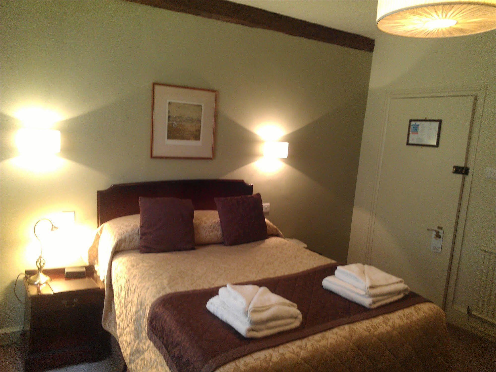 The Kings Head Hotel Ross-on-Wye ภายนอก รูปภาพ