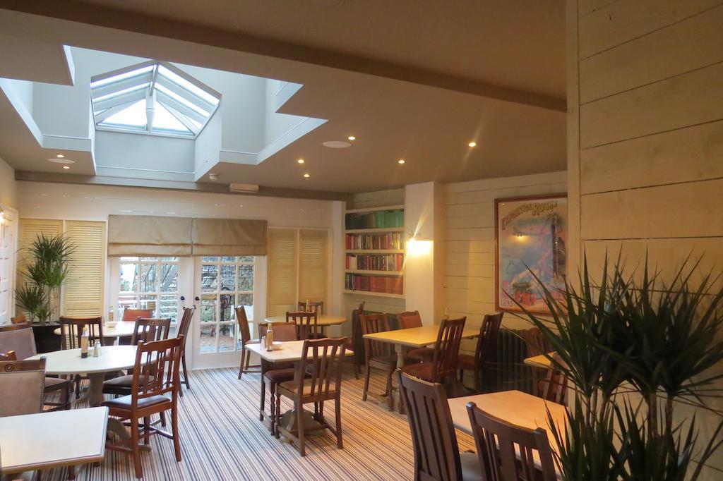 The Kings Head Hotel Ross-on-Wye ภายนอก รูปภาพ