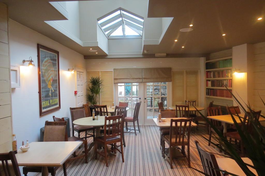 The Kings Head Hotel Ross-on-Wye ภายนอก รูปภาพ