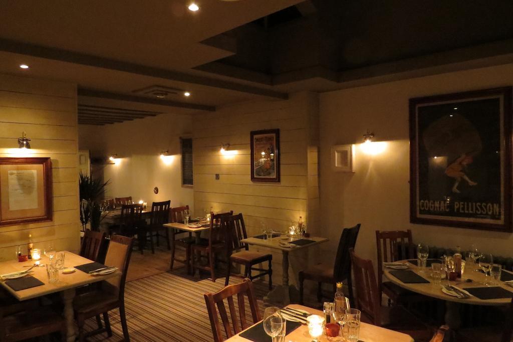 The Kings Head Hotel Ross-on-Wye ภายนอก รูปภาพ