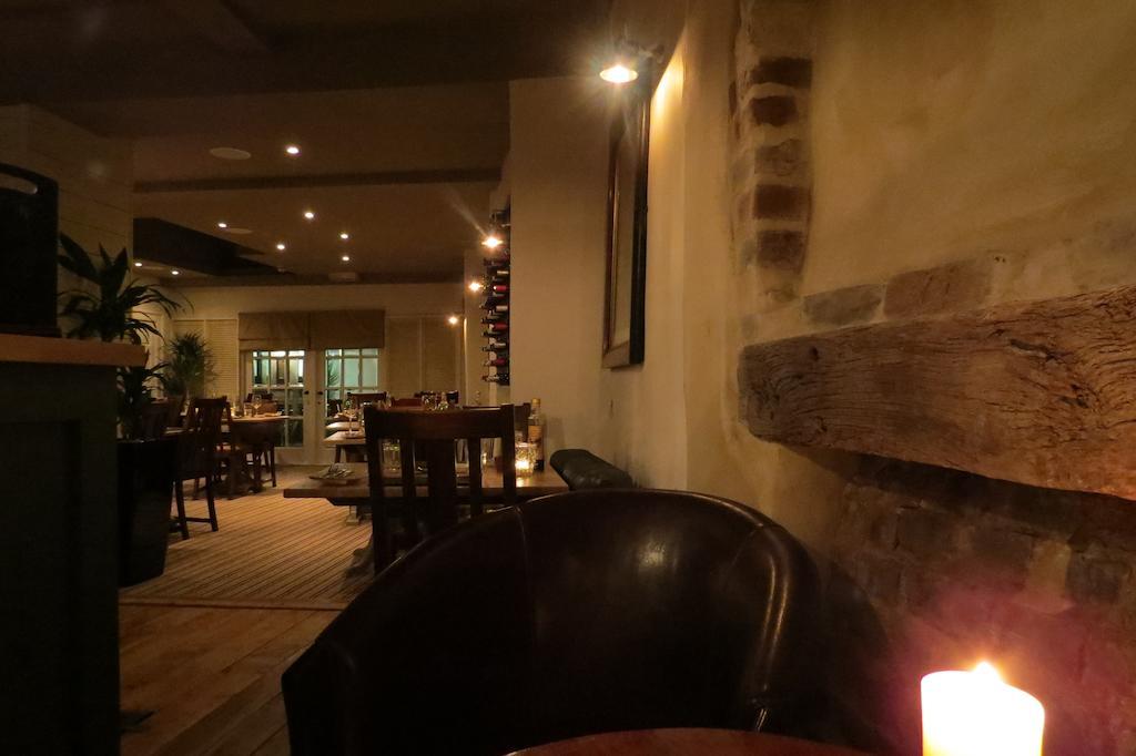 The Kings Head Hotel Ross-on-Wye ภายนอก รูปภาพ
