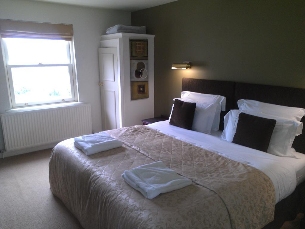 The Kings Head Hotel Ross-on-Wye ภายนอก รูปภาพ